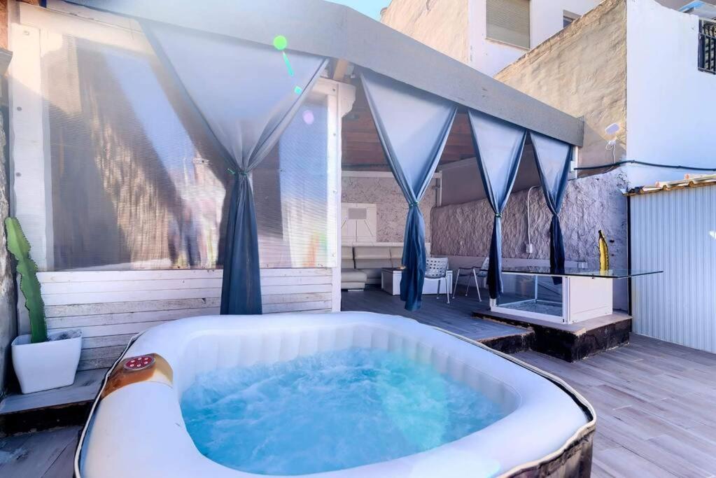 הוילה Benaguacil Cueva Con Jacuzzi A 20 Minutos De Valencia מראה חיצוני תמונה