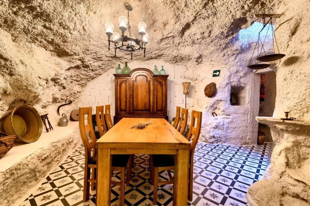 הוילה Benaguacil Cueva Con Jacuzzi A 20 Minutos De Valencia מראה חיצוני תמונה