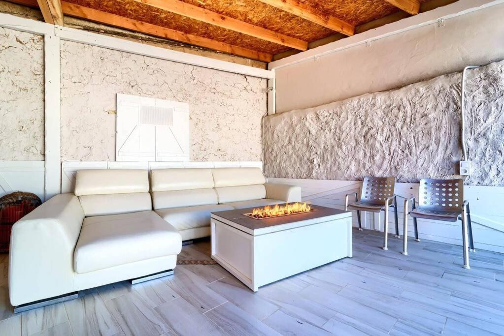 הוילה Benaguacil Cueva Con Jacuzzi A 20 Minutos De Valencia מראה חיצוני תמונה