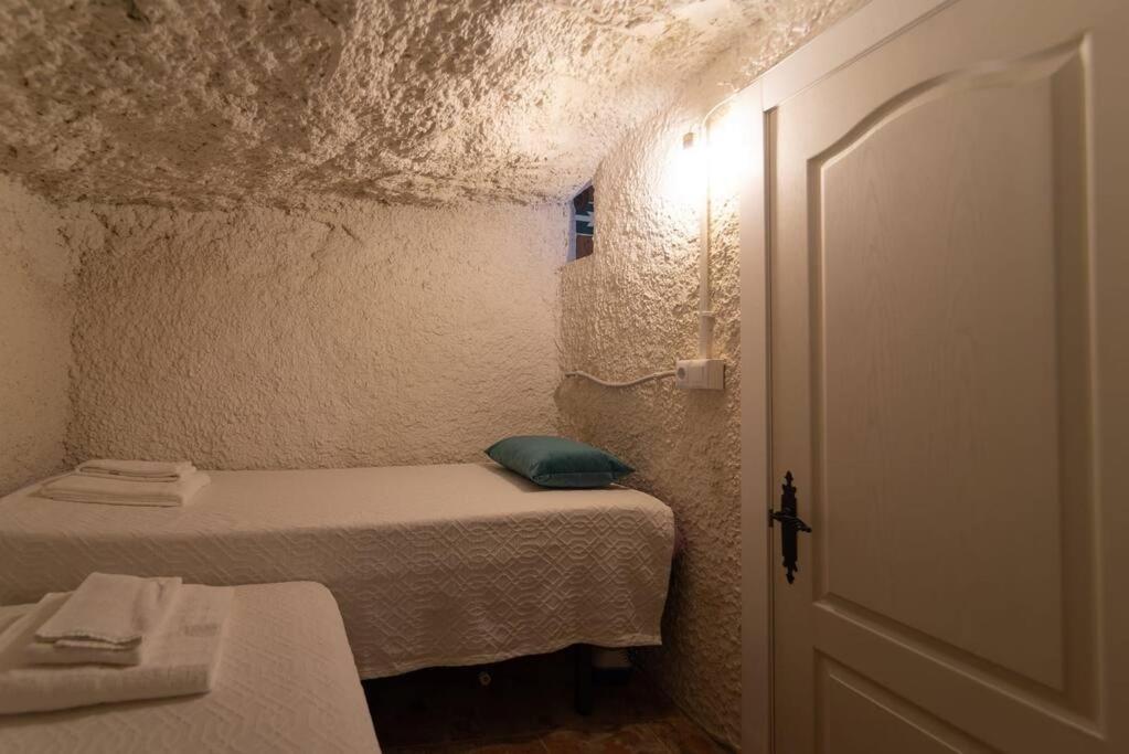 הוילה Benaguacil Cueva Con Jacuzzi A 20 Minutos De Valencia מראה חיצוני תמונה