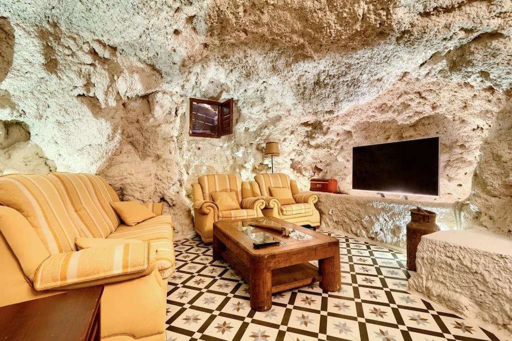 הוילה Benaguacil Cueva Con Jacuzzi A 20 Minutos De Valencia מראה חיצוני תמונה